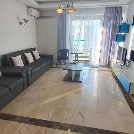 Luxury 3 Bed Boutique Mamaia Central Aparment Mamaia